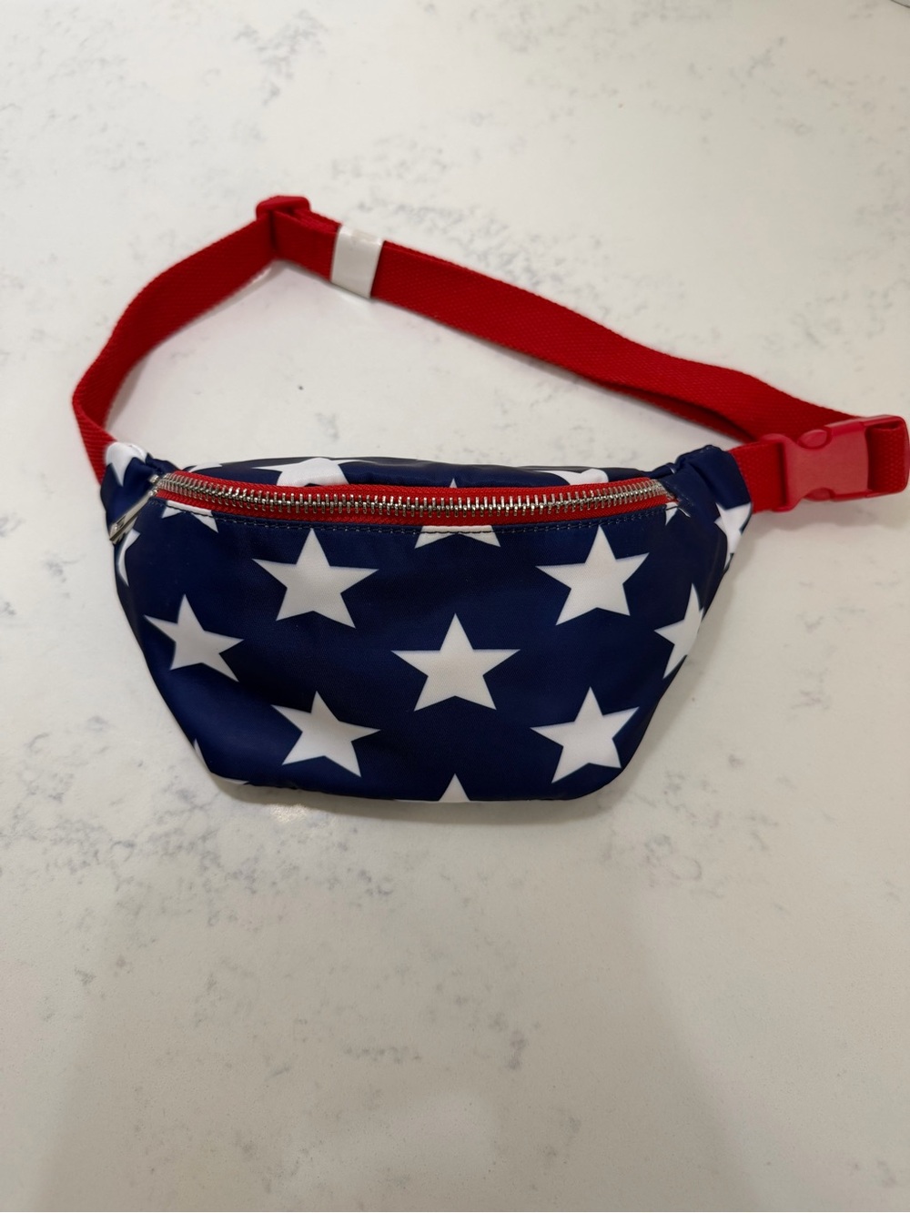 Forever 21 Kids Star Print Navy & White Fanny Pack with Red Strap - Picture 3 of 8